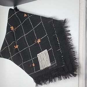 Bill Blass 100% Wool Scarf Black w/ Fall Leaves EUC